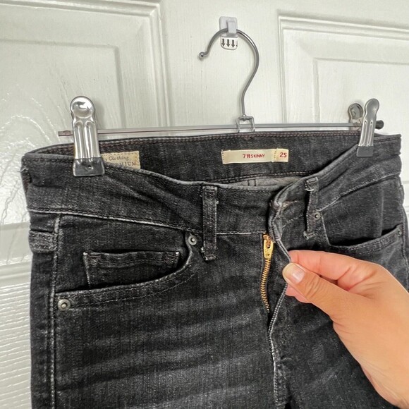 Levi's Premium 711 Skinny Black Stone Wash Denim Women's Jeans Sz. 25 - Picture 5 of 12
